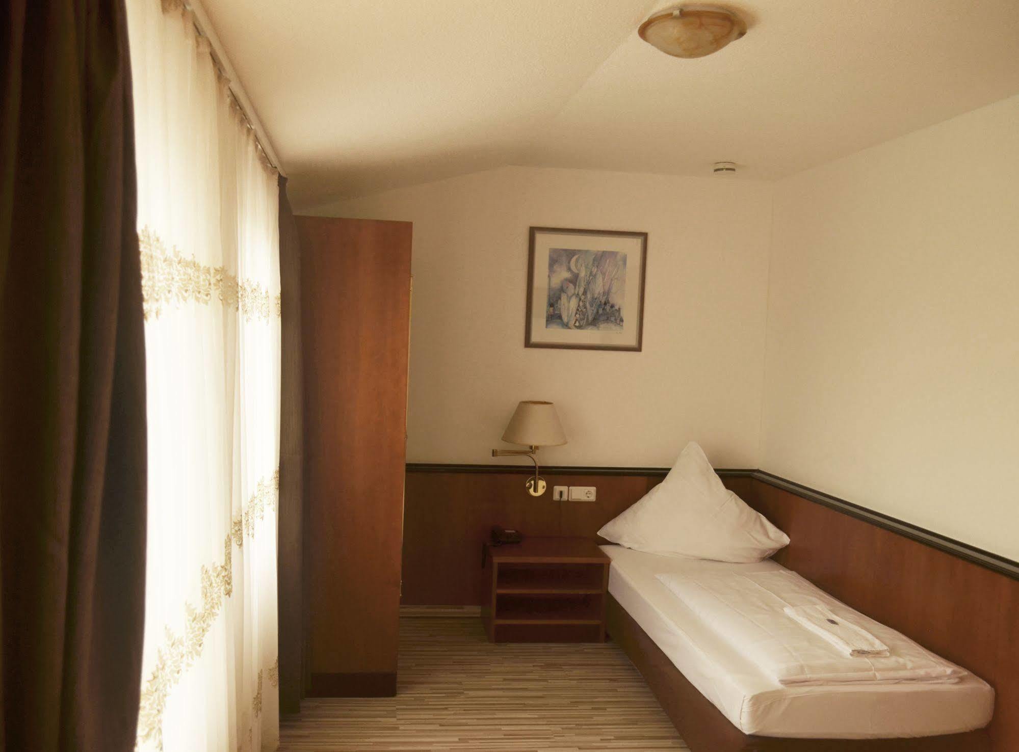 As Hotel Gottingen Luaran gambar
